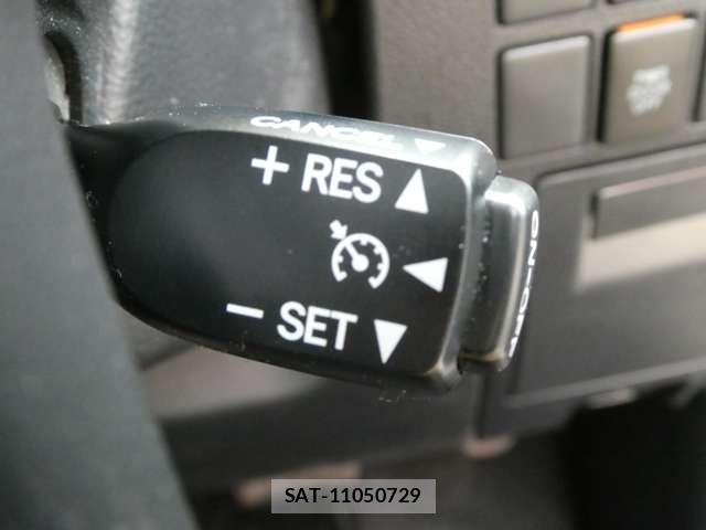 Toyota ALPHARD 2015-12 7499351-4
