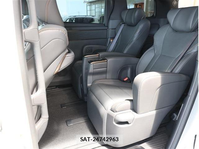 Toyota ALPHARD 2025-06 7499302-13
