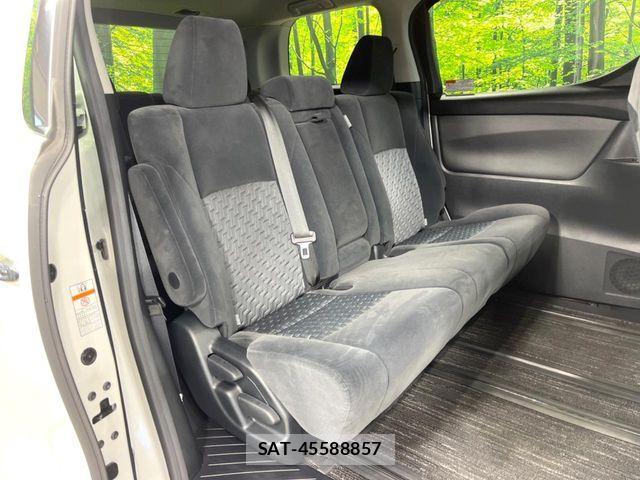 Toyota ALPHARD 2017-07 7499339-8