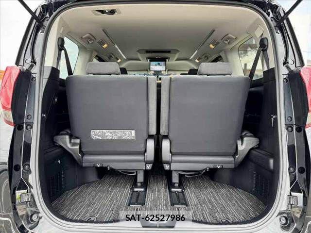 Toyota ALPHARD 2016-08 7499341-19