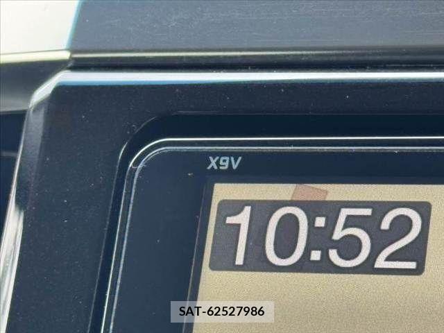 Toyota ALPHARD 2016-08 7499341-21