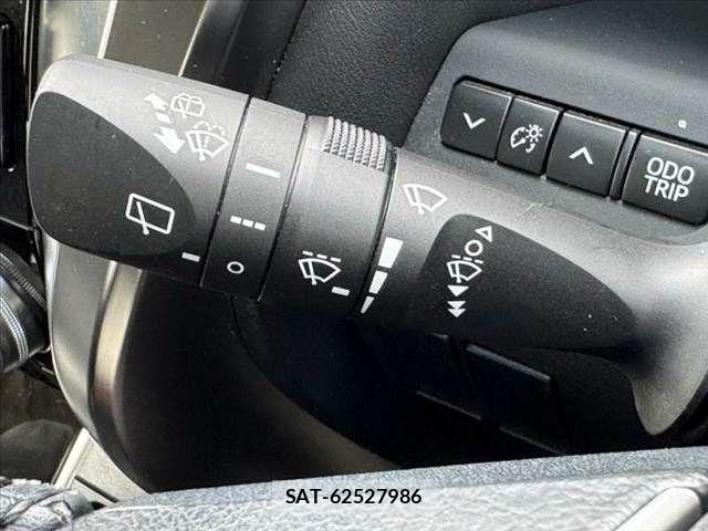 Toyota ALPHARD 2016-08 7499341-26
