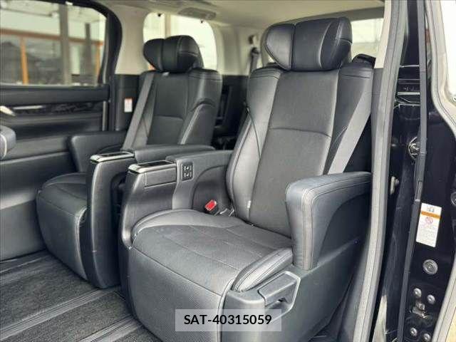 Toyota ALPHARD 2018-06 7499332-17