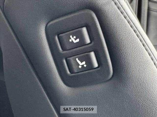 Toyota ALPHARD 2018-06 7499332-27