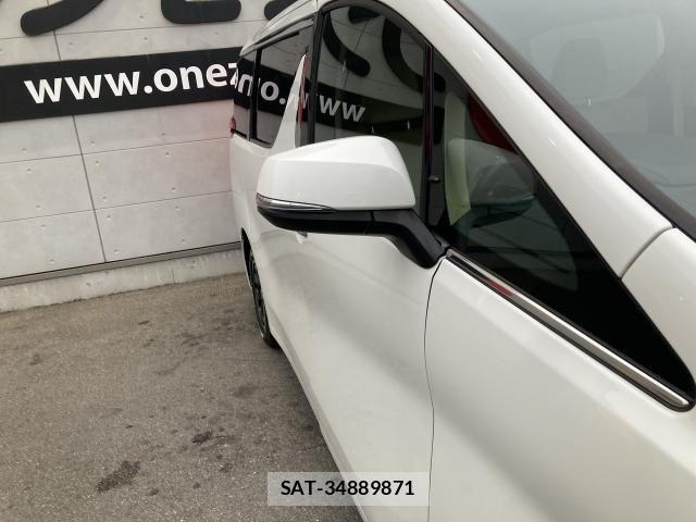 Toyota ALPHARD 2021-11 7561770-14