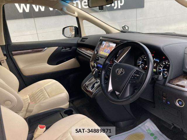 Toyota ALPHARD 2021-11 7561770-21