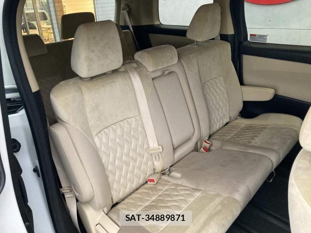 Toyota ALPHARD 2021-11 7561770-23