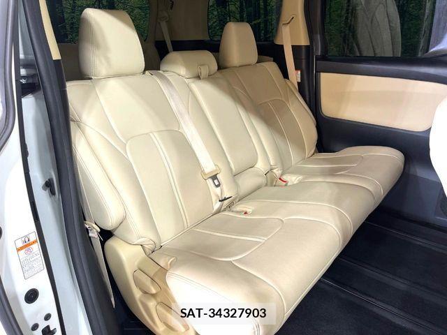 Toyota ALPHARD 2018-01 7561783-8