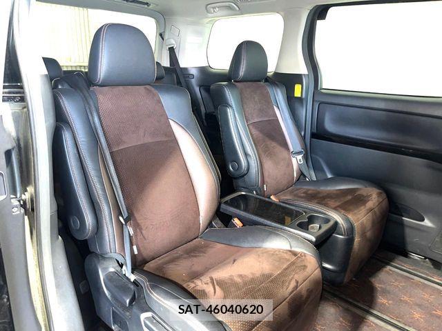 Toyota ALPHARD 2013-01 7561784-8