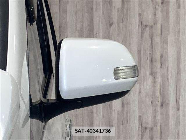 Toyota ALPHARD 2013-09 7561785-23