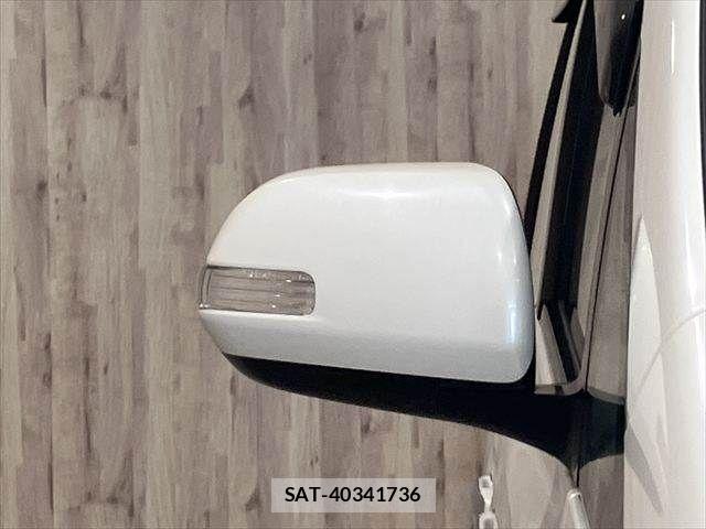 Toyota ALPHARD 2013-09 7561785-24