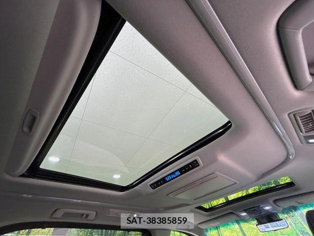 Toyota ALPHARD 2022-08 7561758-2