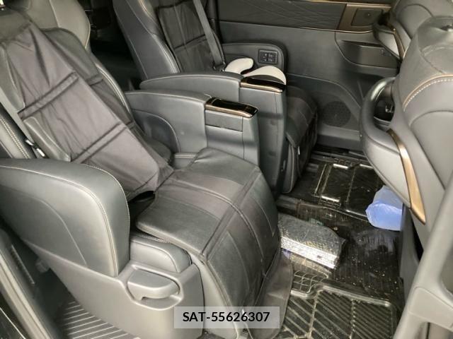 Toyota ALPHARD 2023-09 7561756-12