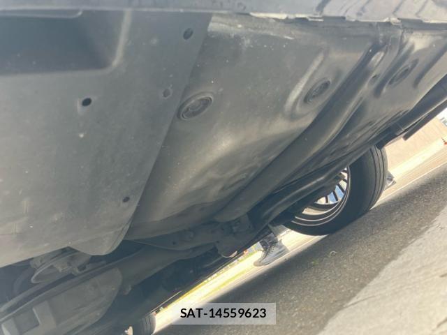 Toyota ALPHARD 2019-07 7561774-11