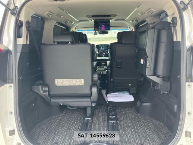 Toyota ALPHARD 2019-07 7561774-12