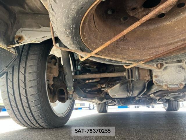 Toyota ALPHARD 2003-10 7561789-5