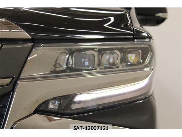 Toyota ALPHARD 2021-06 7561782-15