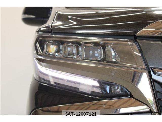 Toyota ALPHARD 2021-06 7561782-17