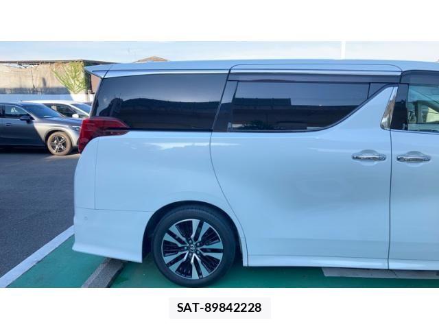 Toyota ALPHARD 2021-07 7561760-23