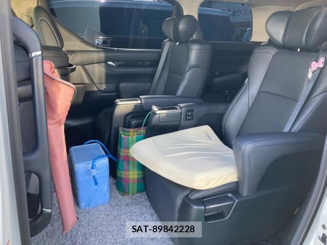 Toyota ALPHARD 2021-07 7561760-5