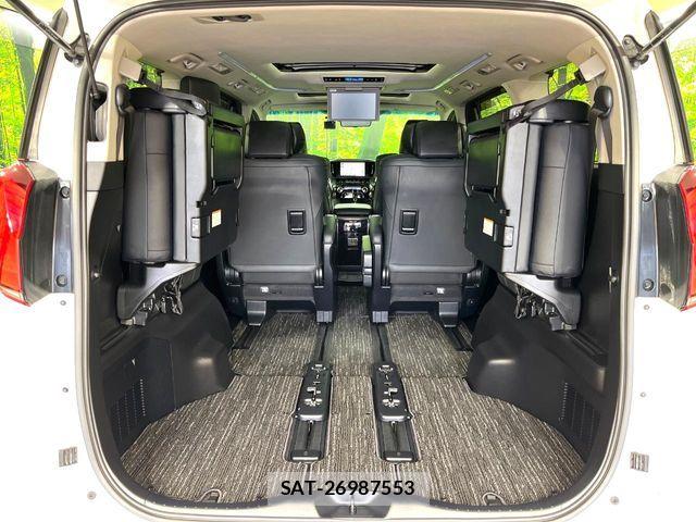 Toyota ALPHARD 2020-11 7561766-11