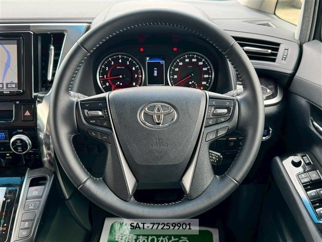 Toyota ALPHARD 2018-03 7561773-28