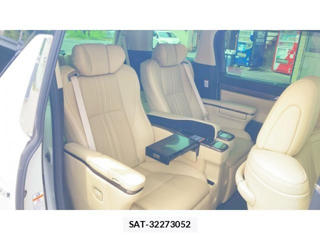 Toyota ALPHARD 2020-03 7561769-14