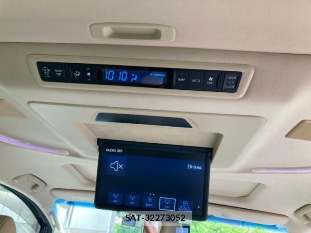 Toyota ALPHARD 2020-03 7561769-16