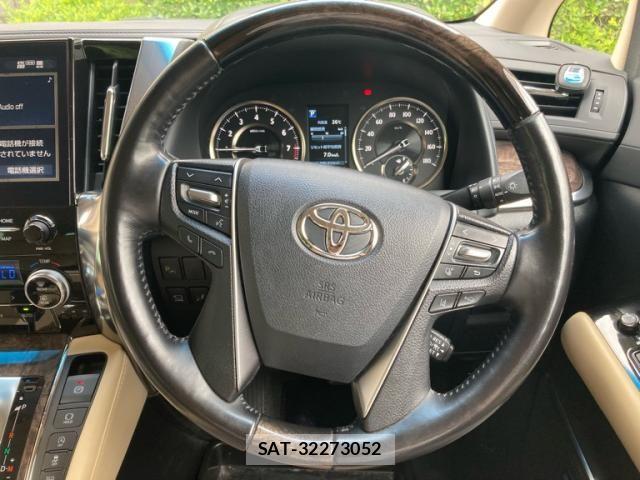 Toyota ALPHARD 2020-03 7561769-18