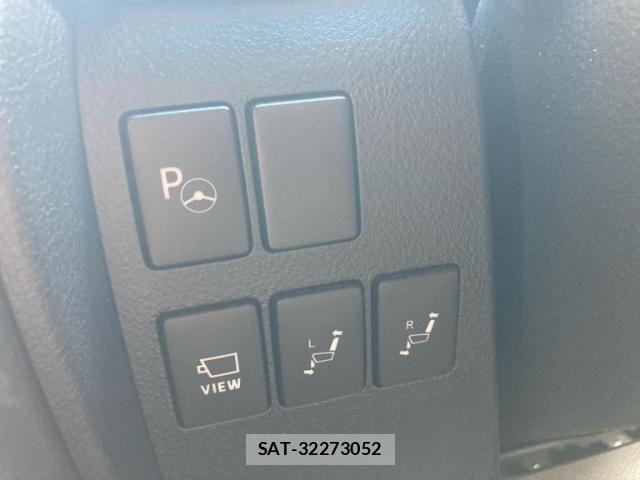 Toyota ALPHARD 2020-03 7561769-20
