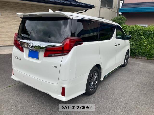 Toyota ALPHARD 2020-03 7561769-2