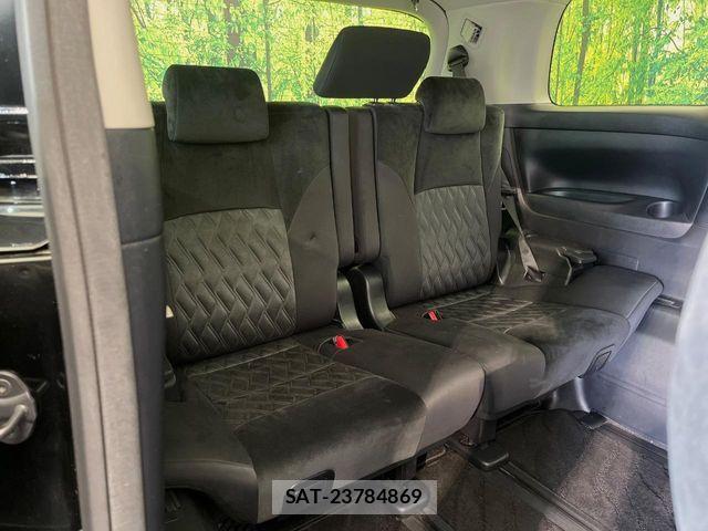 Toyota ALPHARD 2018-10 7561775-9