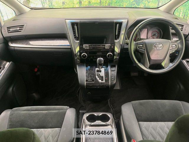 Toyota ALPHARD 2018-10 7561775-1