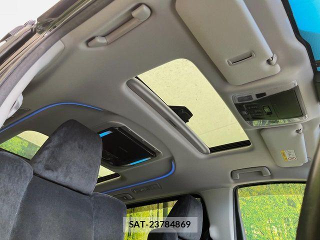 Toyota ALPHARD 2018-10 7561775-2