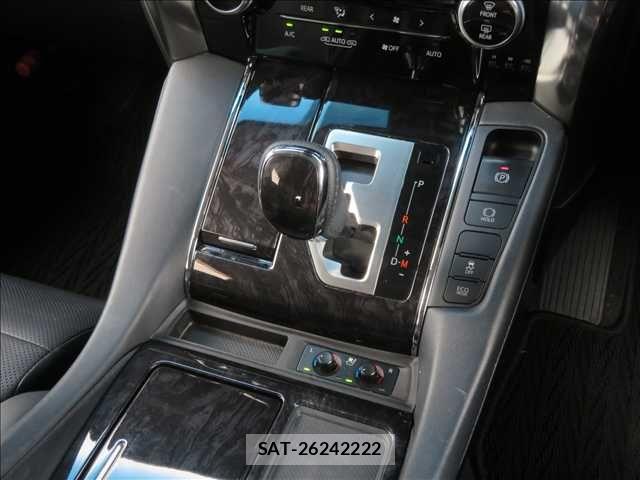 Toyota ALPHARD 2020-06 7614693-11