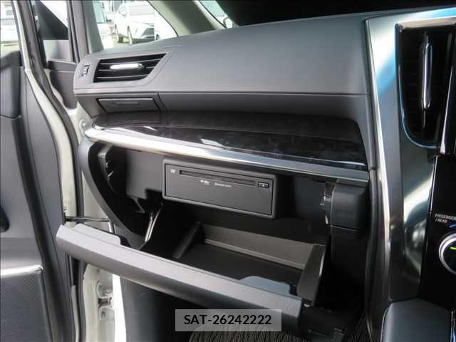 Toyota ALPHARD 2020-06 7614693-12