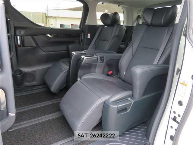 Toyota ALPHARD 2020-06 7614693-17