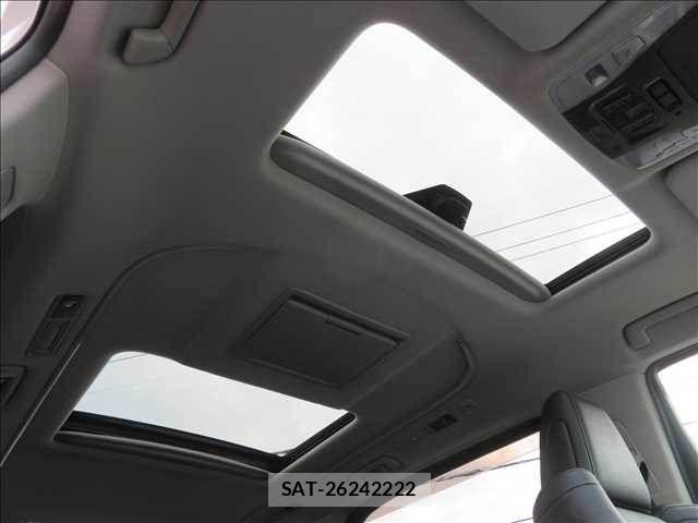 Toyota ALPHARD 2020-06 7614693-4