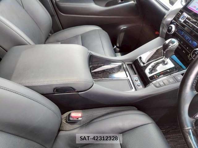 Toyota ALPHARD 2020-11 7614690-17