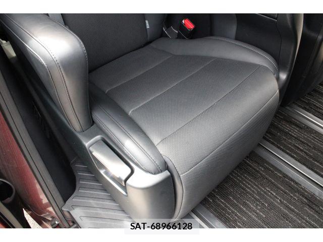 Toyota ALPHARD 2023-01 7614682-16