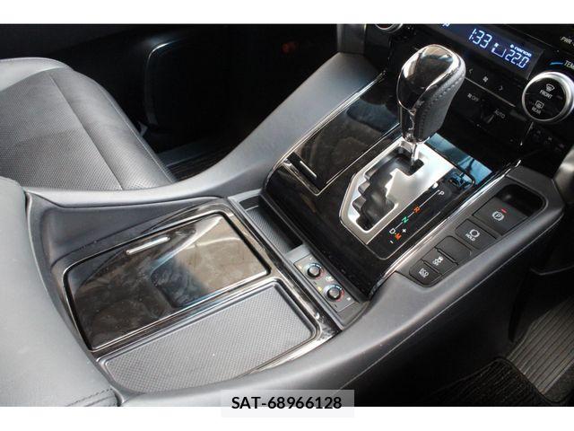 Toyota ALPHARD 2023-01 7614682-21