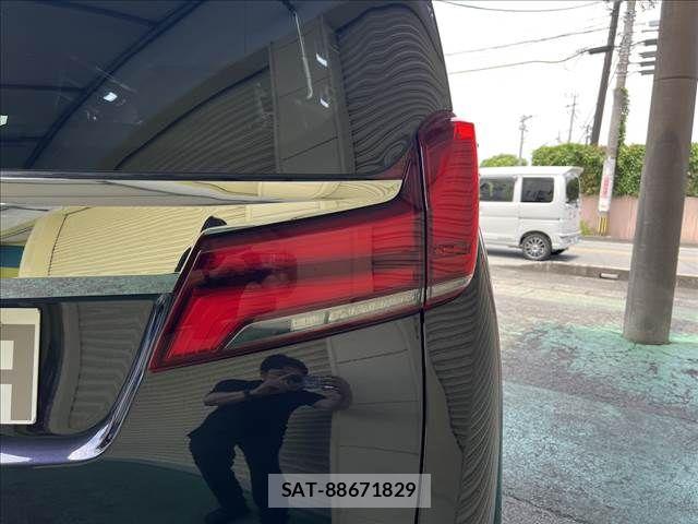 Toyota ALPHARD 2021-06 7614701-10
