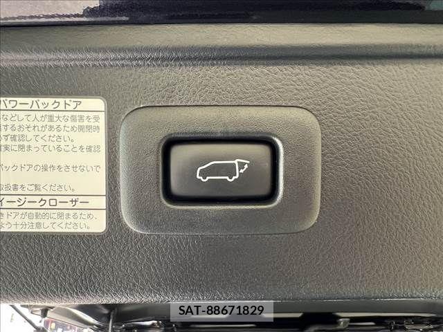 Toyota ALPHARD 2021-06 7614701-13