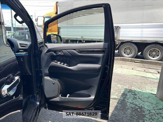 Toyota ALPHARD 2021-06 7614701-14