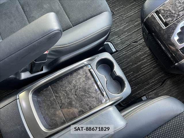 Toyota ALPHARD 2021-06 7614701-21