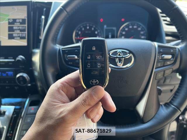 Toyota ALPHARD 2021-06 7614701-26