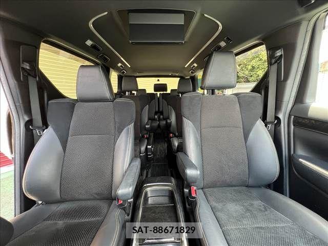 Toyota ALPHARD 2021-06 7614701-27