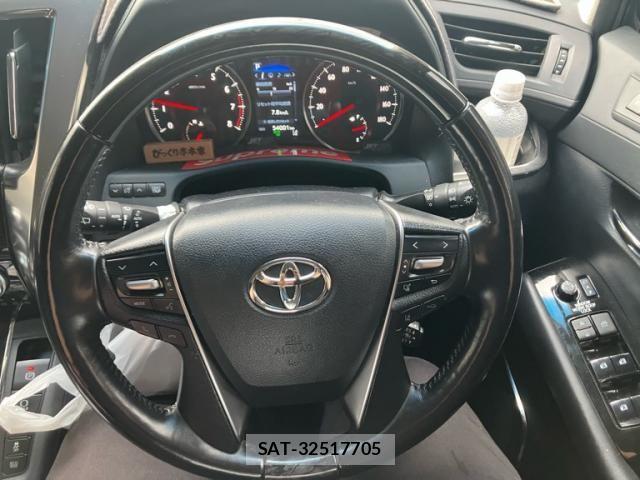 Toyota ALPHARD 2021-04 7614680-15