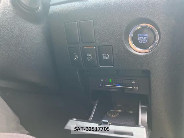 Toyota ALPHARD 2021-04 7614680-18