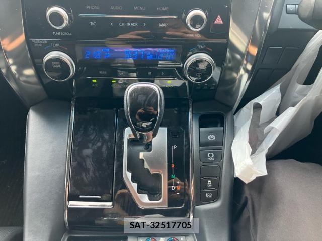 Toyota ALPHARD 2021-04 7614680-23